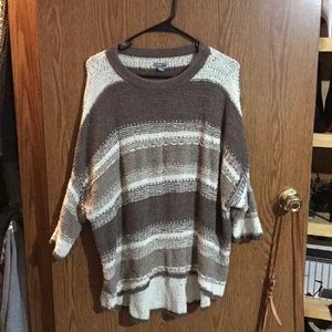 AERIE SWEATER SIZE M